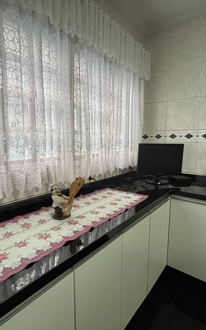 Casa à venda com 280m², 3 quartos e 4 vagas Casa à venda com 280m², 3 quartos e 4 vagasCozinha