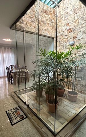 Casa à venda com 280m², 3 quartos e 4 vagas Casa à venda com 280m², 3 quartos e 4 vagasSala de Jantar