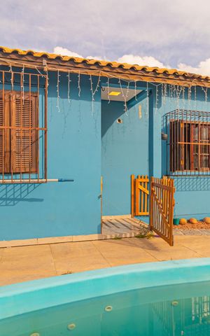 Casa à venda com 90m², 2 quartos e 2 vagas Casa à venda com 90m², 2 quartos e 2 vagasÁrea externa/Piscina