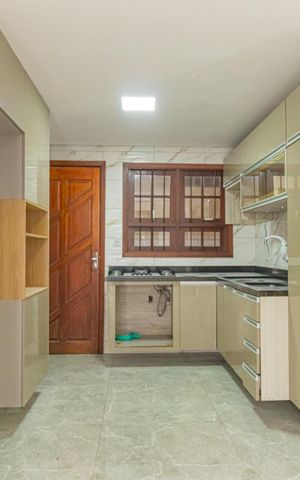 Casa à venda com 90m², 2 quartos e 2 vagas Casa à venda com 90m², 2 quartos e 2 vagasSala/Cozinha