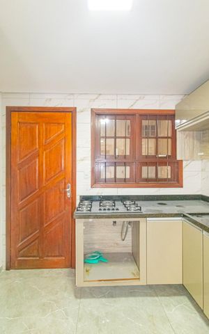 Casa à venda com 90m², 2 quartos e 2 vagas Casa à venda com 90m², 2 quartos e 2 vagasSala/Cozinha