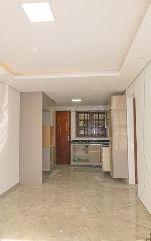 Casa à venda com 90m², 2 quartos e 2 vagas Casa à venda com 90m², 2 quartos e 2 vagasSala/Cozinha