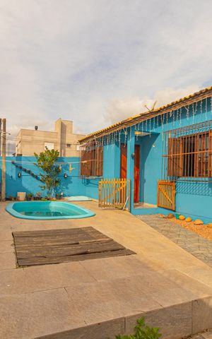 Casa à venda com 90m², 2 quartos e 2 vagas Casa à venda com 90m², 2 quartos e 2 vagasÁrea externa/Piscina