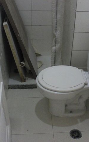 Apartamento à venda com 116m², 4 quartos e 2 vagasBanheiro da lavanderia