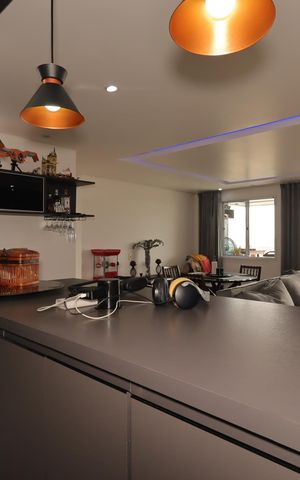 Apartamento à venda com 94m², 2 quartos e 2 vagasCozinha