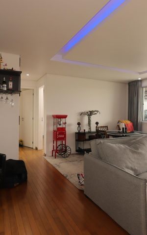 Apartamento à venda com 94m², 2 quartos e 2 vagasSala