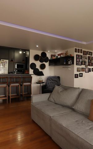 Apartamento à venda com 94m², 2 quartos e 2 vagasSala