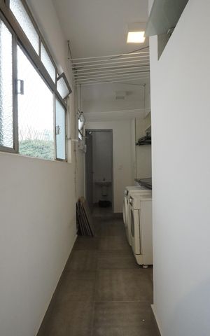 Apartamento à venda com 127m², 3 quartos e 1 vagaÁrea de Serviço