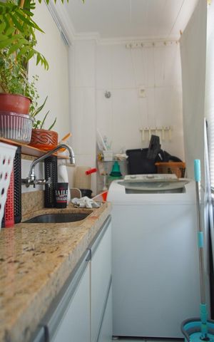 Apartamento à venda com 86m², 3 quartos e 1 vagaÁrea de Serviço