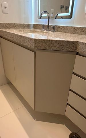Apartamento à venda com 73m², 2 quartos e 1 vagaBanheiro da Suíte