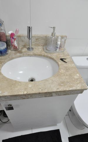 Casa de condomínio à venda com 48m², 2 quartos e 1 vagaBanheiro