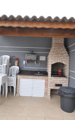 Casa de condomínio à venda com 48m², 2 quartos e 1 vagaÁrea comum - Churrasqueira