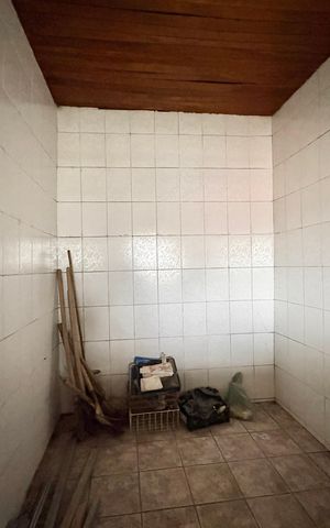 Casa à venda com 400m², 3 quartos e sem vaga Casa à venda com 400m², 3 quartos e sem vagaCasa 2 - Cozinha