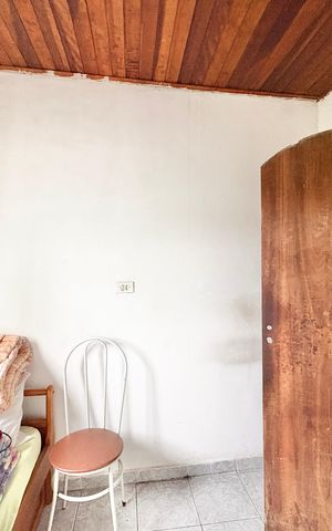 Casa à venda com 400m², 3 quartos e sem vaga Casa à venda com 400m², 3 quartos e sem vagaQuarto