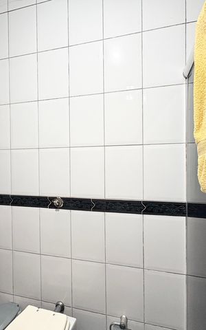 Casa à venda com 400m², 3 quartos e sem vaga Casa à venda com 400m², 3 quartos e sem vagaBanheiro