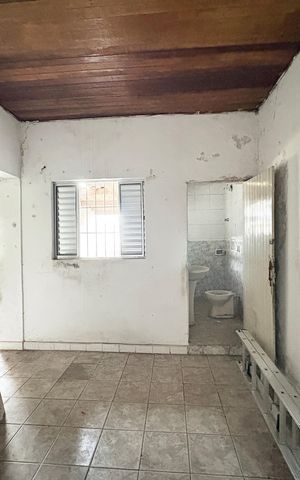 Casa à venda com 400m², 3 quartos e sem vaga Casa à venda com 400m², 3 quartos e sem vagaCasa 2 - Suíte