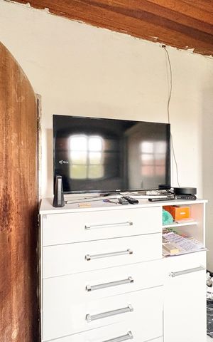 Casa à venda com 400m², 3 quartos e sem vaga Casa à venda com 400m², 3 quartos e sem vagaQuarto