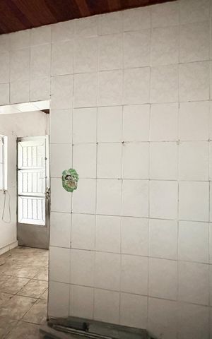 Casa à venda com 400m², 3 quartos e sem vaga Casa à venda com 400m², 3 quartos e sem vagaCasa 2 - Cozinha