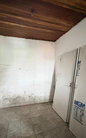 Casa à venda com 400m², 3 quartos e sem vaga Casa à venda com 400m², 3 quartos e sem vagaCasa 2 - Suíte