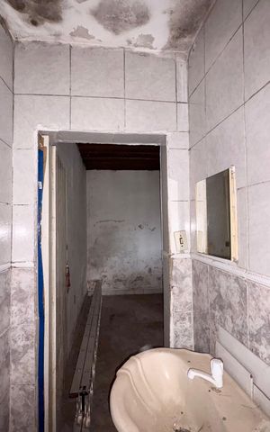 Casa à venda com 400m², 3 quartos e sem vaga Casa à venda com 400m², 3 quartos e sem vagaCasa 2 - Banheiro da Suíte