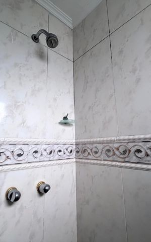Apartamento para alugar com 197m², 3 quartos e 3 vagas Apartamento para alugar com 197m², 3 quartos e 3 vagasBanheiro social