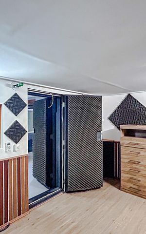 Casa para alugar com 318m², 5 quartos e 2 vagasQuarto 5