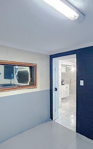 Casa para alugar com 318m², 5 quartos e 2 vagasSala 4