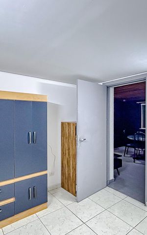 Casa para alugar com 318m², 5 quartos e 2 vagasQuarto 4