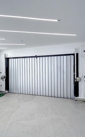 Casa para alugar com 318m², 5 quartos e 2 vagasGaragem