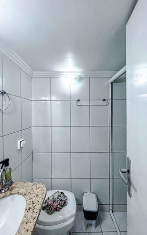 Casa para alugar com 318m², 5 quartos e 2 vagasBanheiro 2