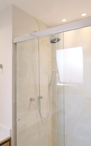 Apartamento à venda com 109m², 3 quartos e 2 vagasBanheiro da Suíte 1