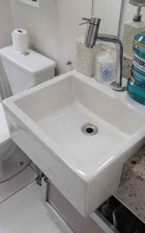 Apartamento para alugar com 55m², 2 quartos e sem vagaBanheiro da Suite