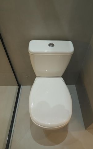 Casa à venda com 160m², 3 quartos e 2 vagasBanheiro da Suíte 2