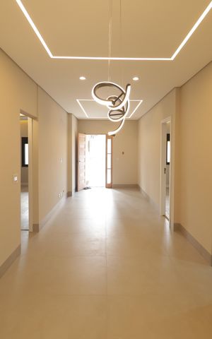 Casa à venda com 160m², 3 quartos e 2 vagasSala