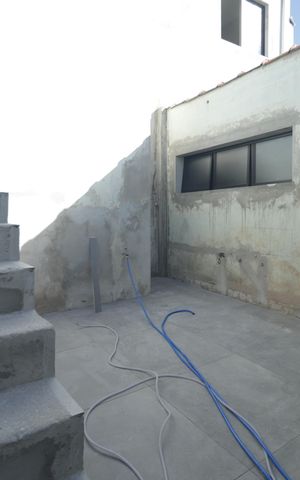 Casa à venda com 160m², 3 quartos e 2 vagasÁrea de Serviço