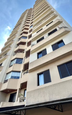 Apartamento para alugar com 58m², 3 quartos e 3 vagas Apartamento para alugar com 58m², 3 quartos e 3 vagasFachada