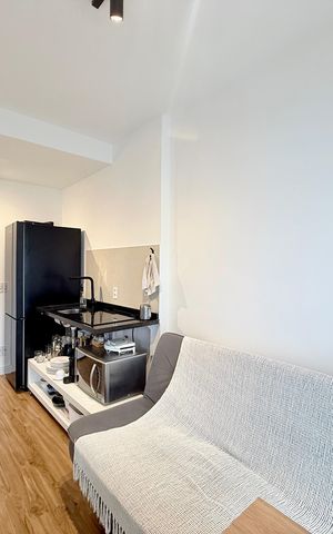 Studio à venda com 28m², 1 quarto e 1 vaga Studio à venda com 28m², 1 quarto e 1 vagaQuarto