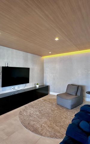 Studio à venda com 28m², 1 quarto e 1 vaga Studio à venda com 28m², 1 quarto e 1 vagaEspaço de Jogos