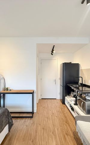 Studio à venda com 28m², 1 quarto e 1 vaga Studio à venda com 28m², 1 quarto e 1 vagaQuarto