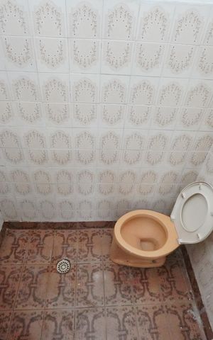 Casa para alugar com 350m², 3 quartos e 9 vagasBanheiro de serviço