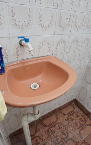 Casa para alugar com 350m², 3 quartos e 9 vagasBanheiro de serviço