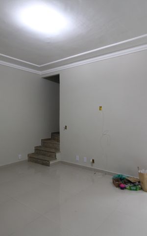 Casa de condomínio à venda com 100m², 2 quartos e 1 vagaSala