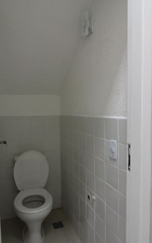Casa de condomínio à venda com 100m², 2 quartos e 1 vagaLavabo