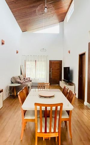 Casa de condomínio para alugar com 202m², 3 quartos e 4 vagas Casa de condomínio para alugar com 202m², 3 quartos e 4 vagasSala de Jantar