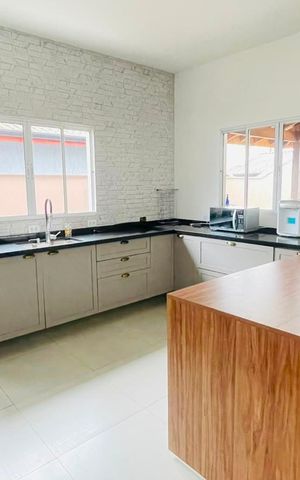 Casa de condomínio para alugar com 202m², 3 quartos e 4 vagas Casa de condomínio para alugar com 202m², 3 quartos e 4 vagasCozinha