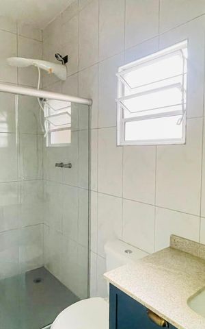 Casa de condomínio para alugar com 202m², 3 quartos e 4 vagas Casa de condomínio para alugar com 202m², 3 quartos e 4 vagasBanheiro Suíte