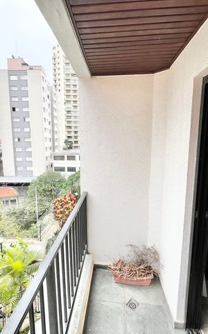 Apartamento à venda com 160m², 4 quartos e 3 vagasQuarto 4 - Suíte Varanda