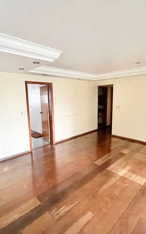Apartamento à venda com 160m², 4 quartos e 3 vagasSala