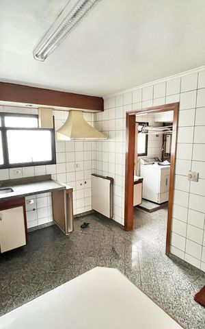 Apartamento à venda com 160m², 4 quartos e 3 vagasCozinha