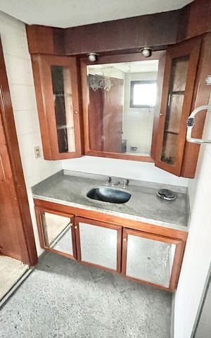 Apartamento à venda com 160m², 4 quartos e 3 vagasBanheiro da Suíte 4